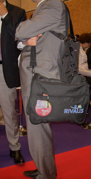 malette officielle du COEC La malette Rivalis envahit le congrès des experts-comptables !